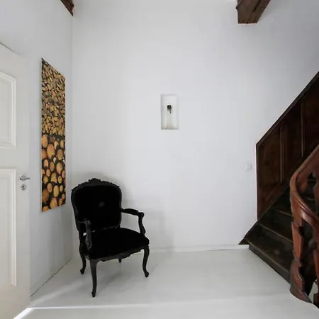 Bed & Breakfast In Monumental House Maastricht Centre-2