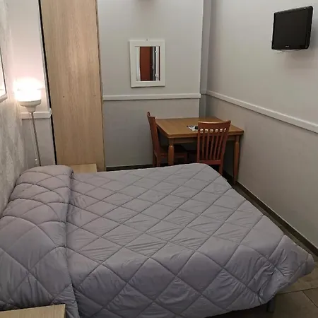 Bed And Breakfast Piramide-2