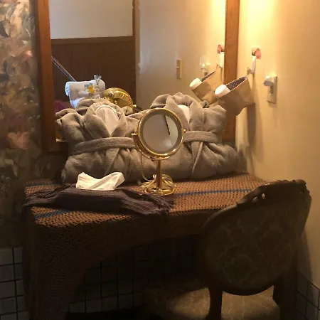 The Palace Hotel And Bath House Spa-2