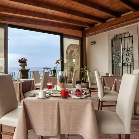 Borromeo Resort-3