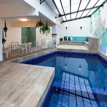 H Hotel-2