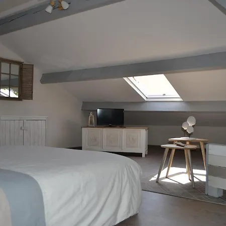 B & B "Les Charmettes"-2