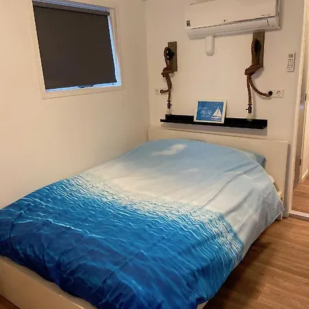 Bed&Breakfast Aalsmeer-3