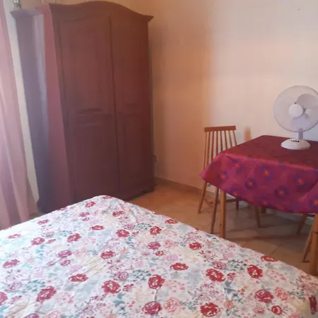 Leo's Chambres d'Hôte-3