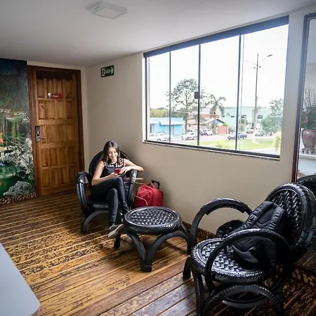 Shelter Hostel E Pousada-3