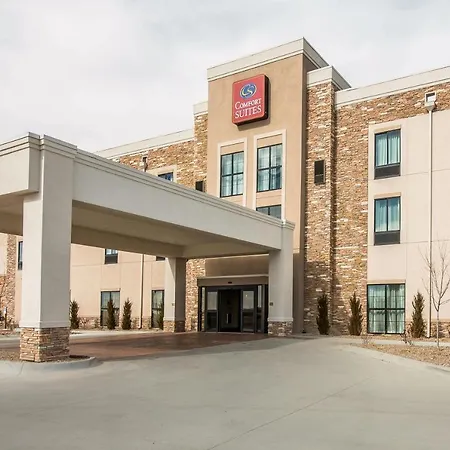 Comfort Suites Dodge City-2
