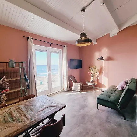 Beach Hotel Oostvoorne-3