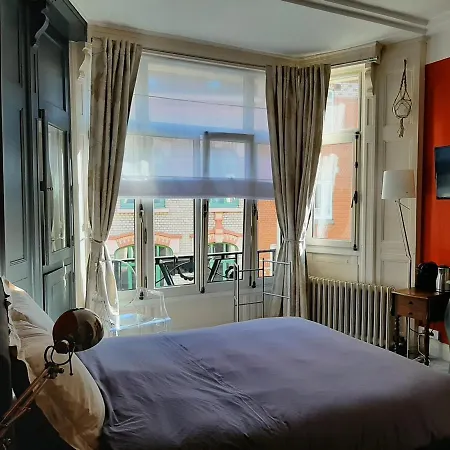 La Villa 30-3