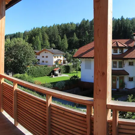 Garni - Hotel Am Burghuegel-3