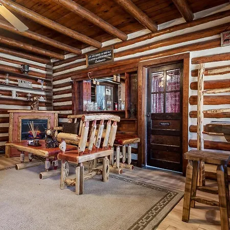 Log Cabin Inn-3