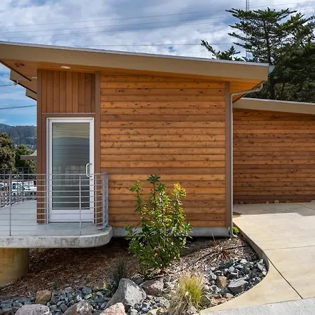 Anchor Inn Pacifica-3
