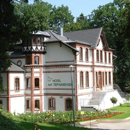 Hotel Am Tiefwarensee-2