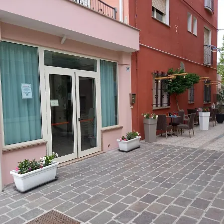 Hotel Serafini-2