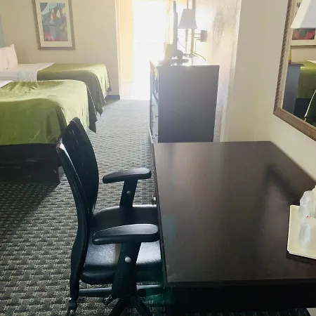 Quality Inn & Suites Miramar Beach-2