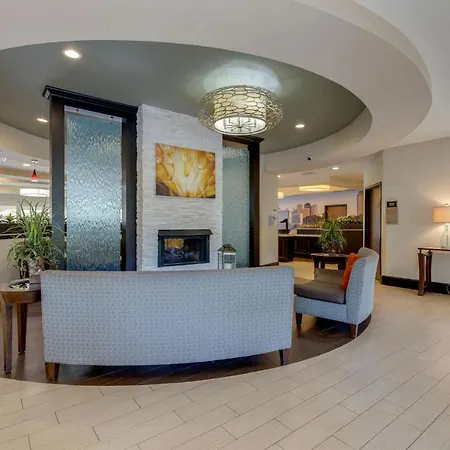 Club Hotel Nashville Inn & Suites-3