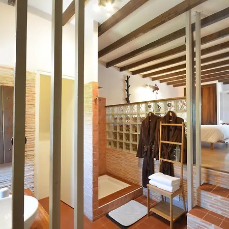 B&B Le Mas Julien piscine chauffée adult only-3