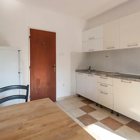Apartments & Rooms Strcic Krk-2