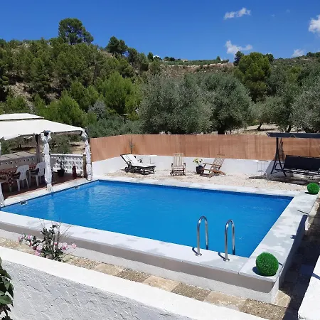 Nice Room With Swimming Pool-3