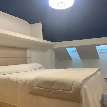 Hostal Poeta Machado-2
