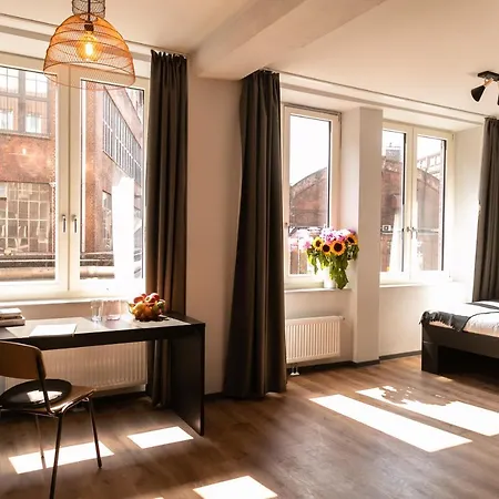 Phnx Aparthotel Hamburg-2