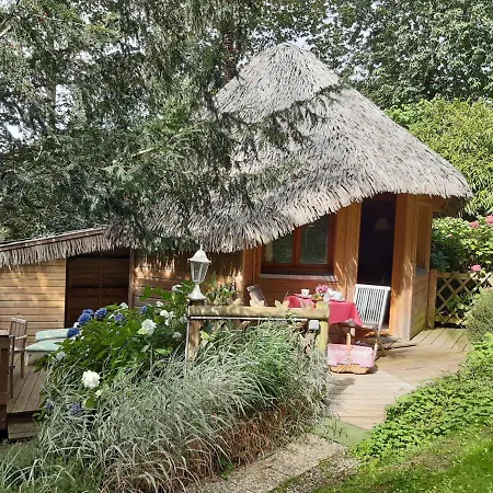 La Cabane De Cecile-La Hutte-2