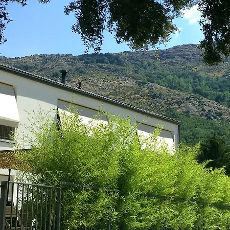 El Hotelito-3