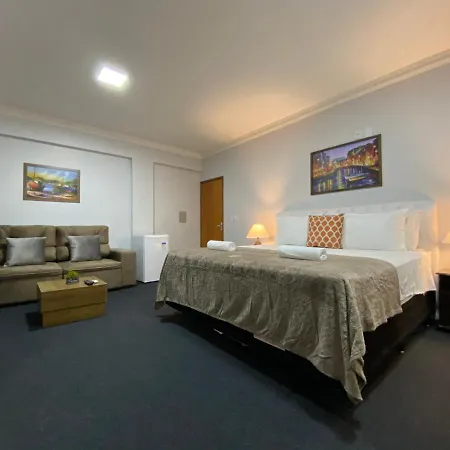 Quarto Luxo Silver-3