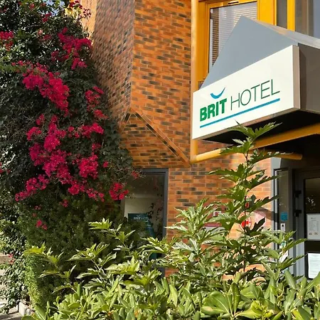 Brit Hotel Toulon - La Valette-3