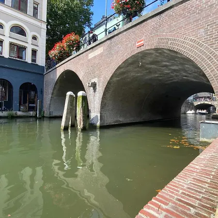 Slapen onder de Dom-2