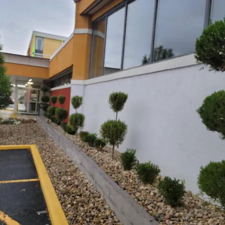 Quality Inn Terre Haute University Area-2