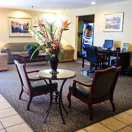 Baymont By Wyndham Wilmington-3