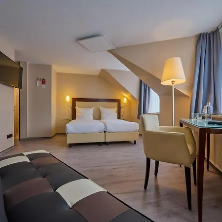 Cityhotel Kaiser Karl Aachen-2