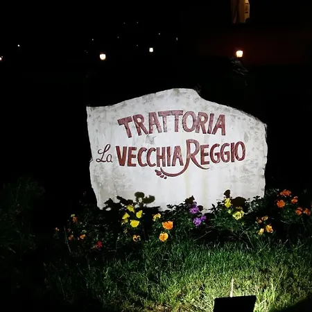 Hotel La Vecchia Reggio-2