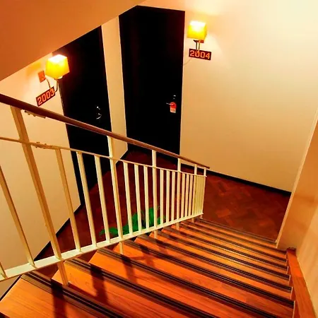 East Hotel-2