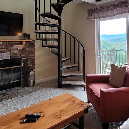 Grand View Loft-2