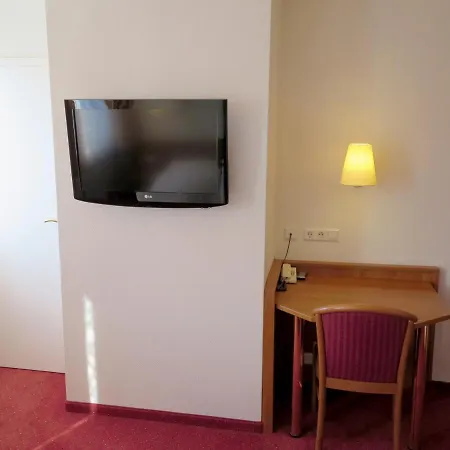 Hotel Find-3