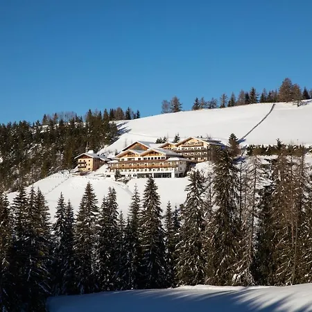 Kraeuterhotel Zischghof-2