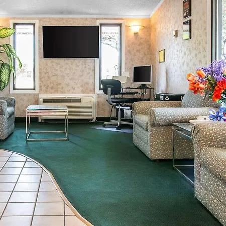 Rodeway Inn Madison Heights - Detroit-2