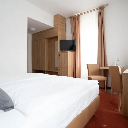 Nineofive Hotel-2
