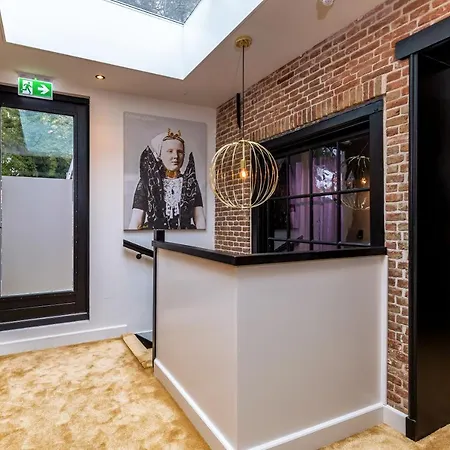 Boutique Hotel Eleanor-3