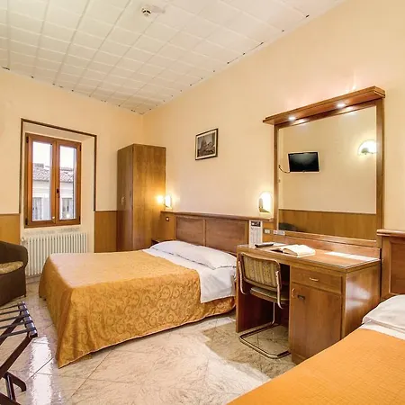 Hotel Lorena-3