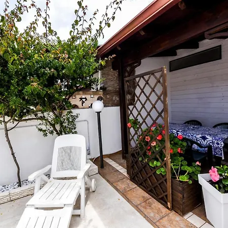 B&B Macchia Mediterranea-3
