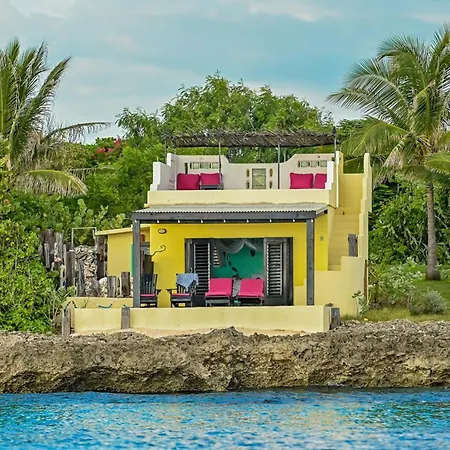 Jakes Hotel-2
