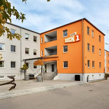 Dock1-2