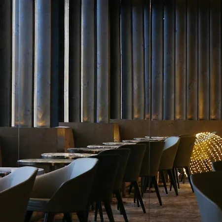 Howard Hotel Paris Orly Airport-3