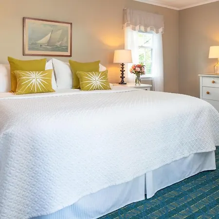 Dockside Guest Quarters-2