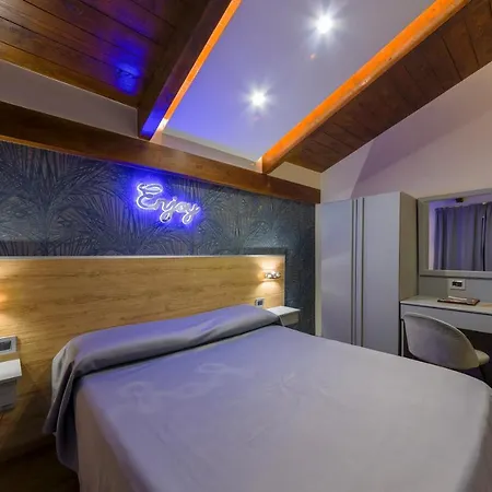 Hotel Vogue-2