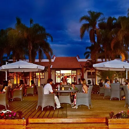Resort&House,4 Quartos, 8 pessoas, Beach tenis, Bike, Golfe, Pesca, Ar, Wifi fibra, TV a cabo e Lareira-3