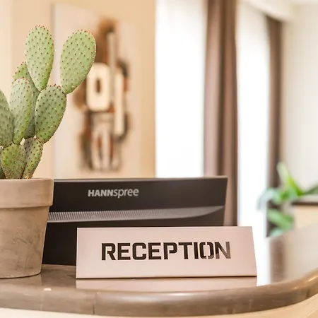 Hotel & Residence Exclusive-2