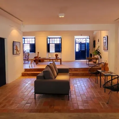 Guest House & Art Gallery-3